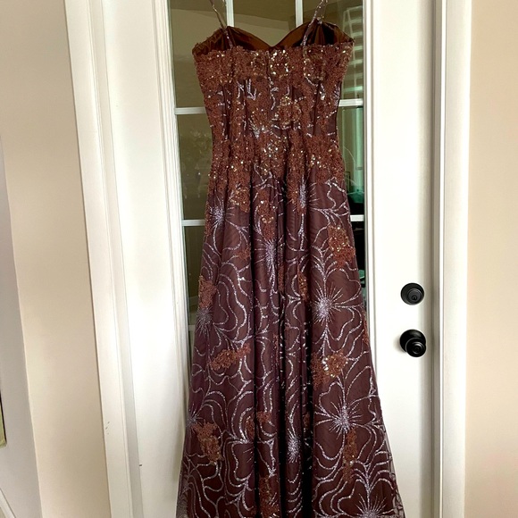 Jovani floor length gown - Picture 4 of 13